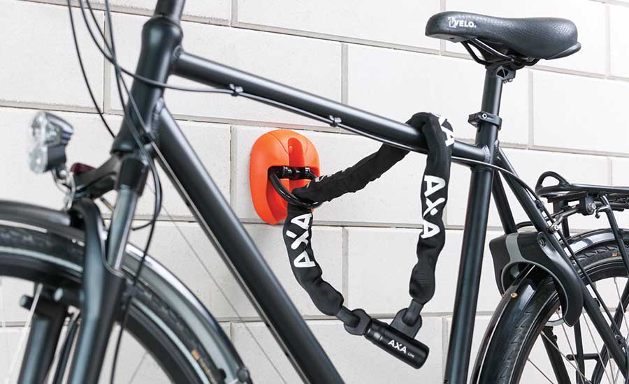 golvankare för att förankra cykeln