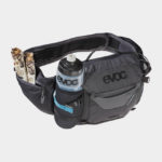 Midjeväska EVOC Hip Pack Pro Black/Carbon Grey, 3 liter + vätskebehållare (1.5 liter)