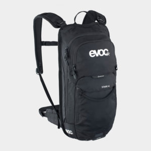 Cykelryggsäck EVOC Stage Loam/Carbon Grey, förberedd för vätskebehållare, 6 liter