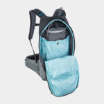 Cykelryggsäck med ryggskydd EVOC Trail Pro Black/Carbon Grey, förberedd för vätskebehållare, 10 liter, Small/Medium