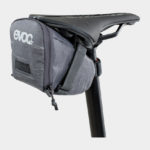 Sadelväska EVOC Seat Bag Tour Carbon Grey, Large (1 liter)