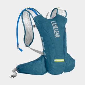 Vätskeryggsäck Camelbak Octane XCT Black/Atomic Blue, 7 liter + vätskebehållare (2 liter)