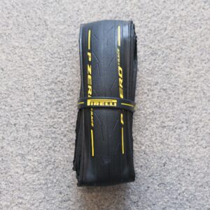 Däck Pirelli P ZERO Race Colour Edition TechBELT SmartEVO Yellow 26-622 (700 x 26C / 28 x 1.00) vikbart
