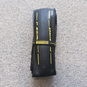 Däck Pirelli P ZERO Race Colour Edition TechBELT SmartEVO Yellow 26-622 (700 x 26C / 28 x 1.00) vikbart