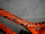 Ramskydd DYEDBRO Sergio Layos Signature Edition Black