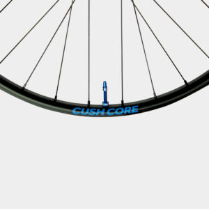 Tubelessventil CushCore Tubeless Presta Valve Set 44 mm, aluminium, 2-pack, blå + ventilkärneverktyg