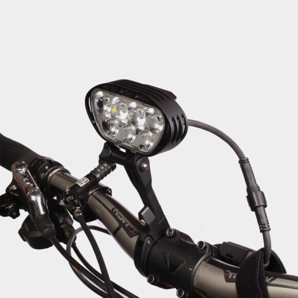 Framlampa M-Tiger Superion II + hjälmfäste + pannband