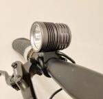 Framlampa XLC Trailblazer 4000 LM + huvudställning